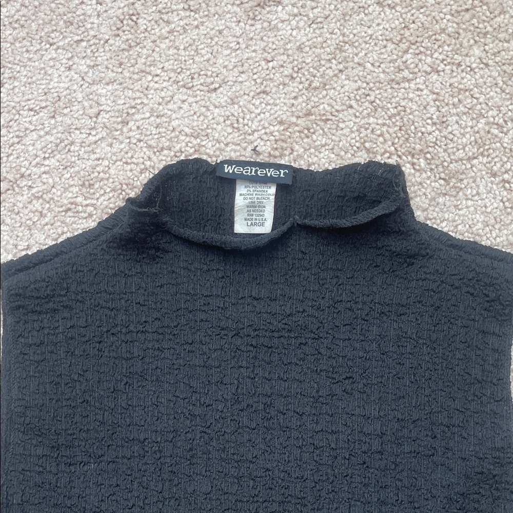 Wearever Black Sleeveless Textured Turtleneck Crop Top - Picture 2 of 3